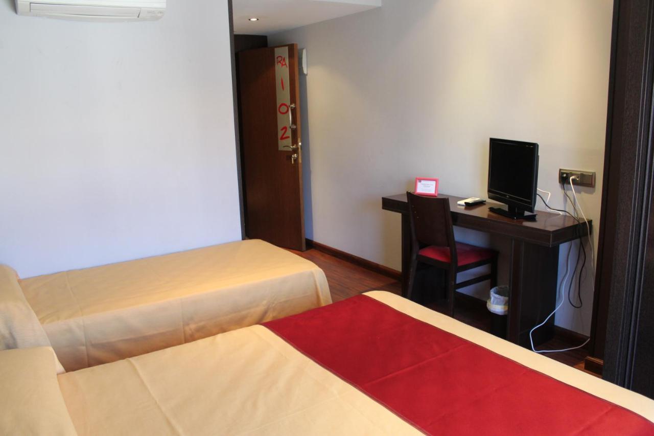 Hostal Royal Almorox エクステリア 写真
