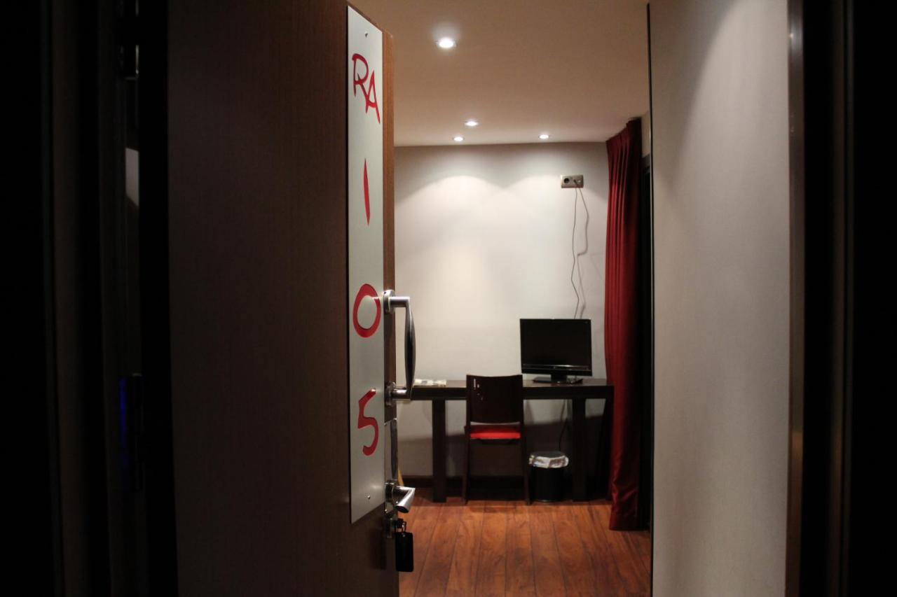 Hostal Royal Almorox エクステリア 写真