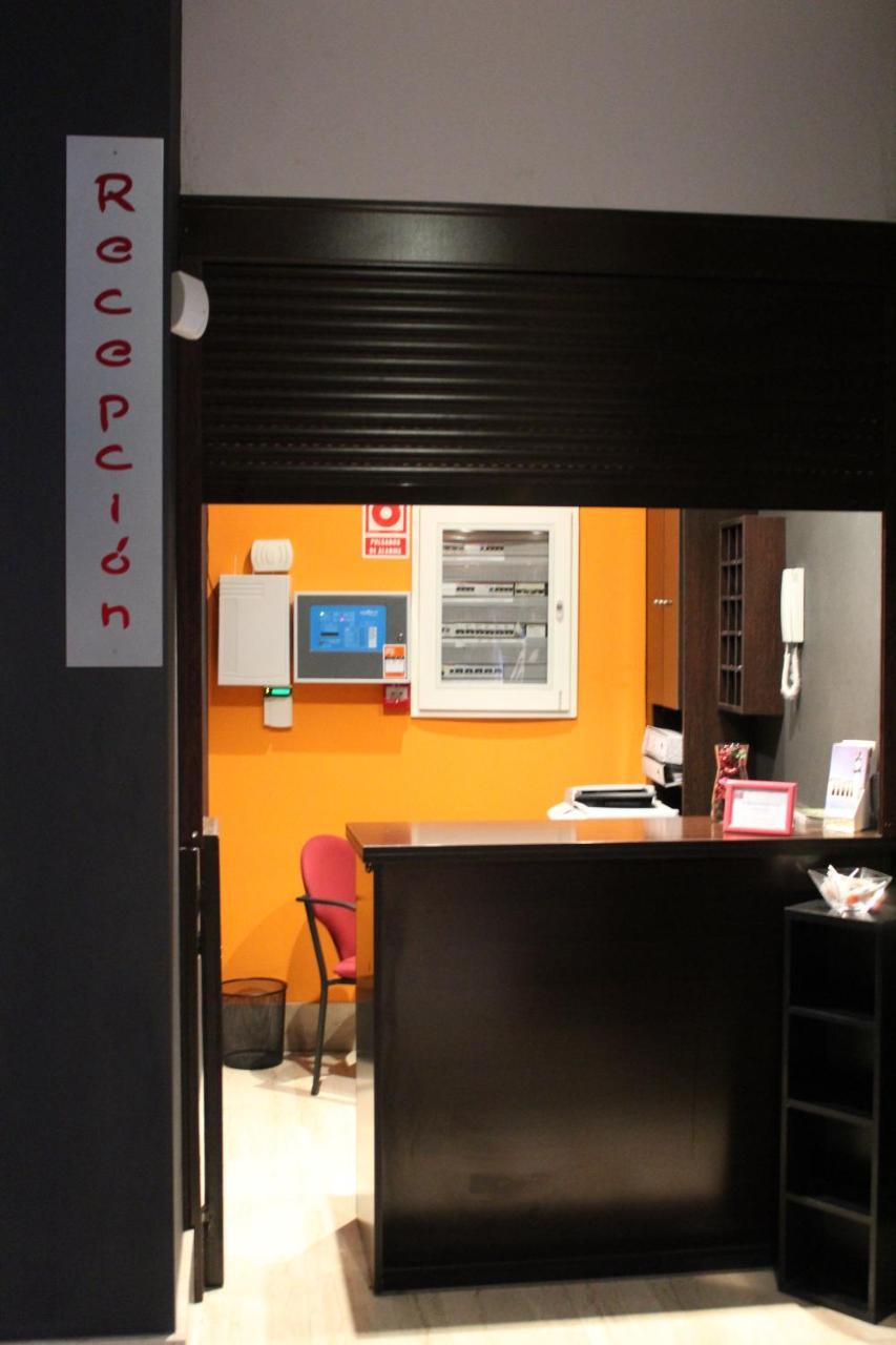 Hostal Royal Almorox エクステリア 写真