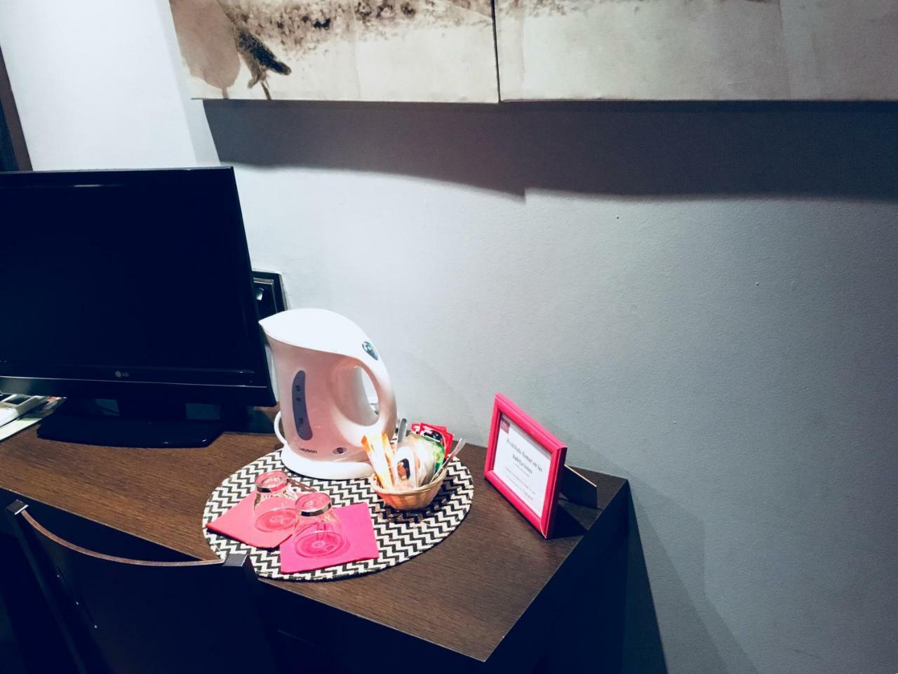 Hostal Royal Almorox エクステリア 写真